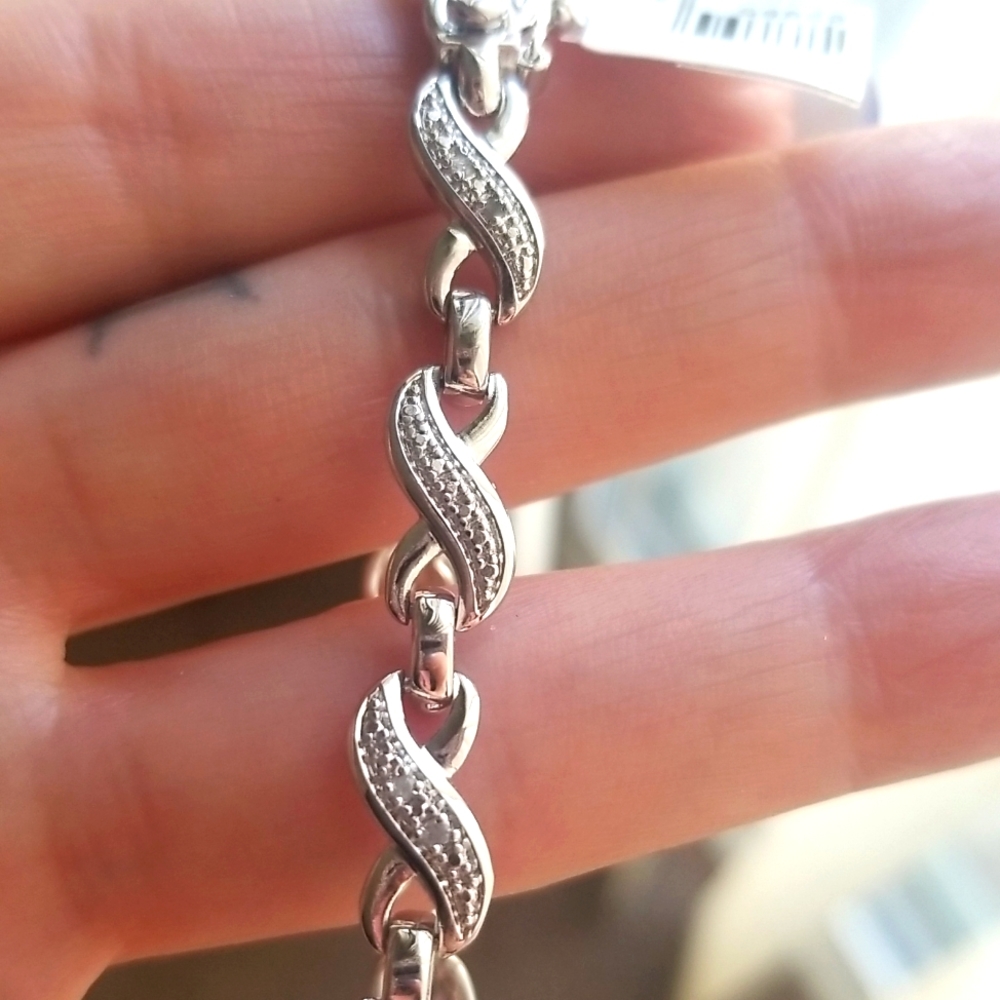 NEW silver bracelet